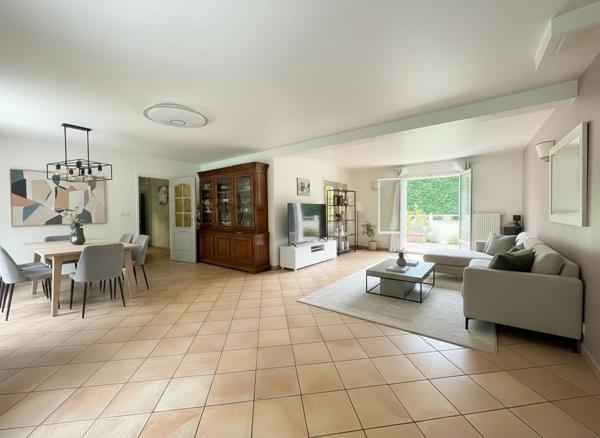 Maison à Verrières-le-Buisson, 5 chambres et double garage, Proche lycée Sophie Barat- DPE C.