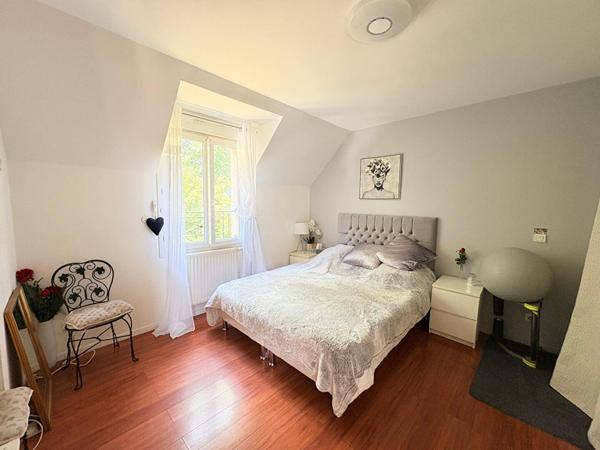 Maison à Verrières-le-Buisson, 5 chambres et double garage, Proche lycée Sophie Barat- DPE C.