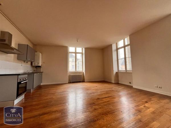 Appartement à louer 2 pièces 54.3m² Laval (53000)