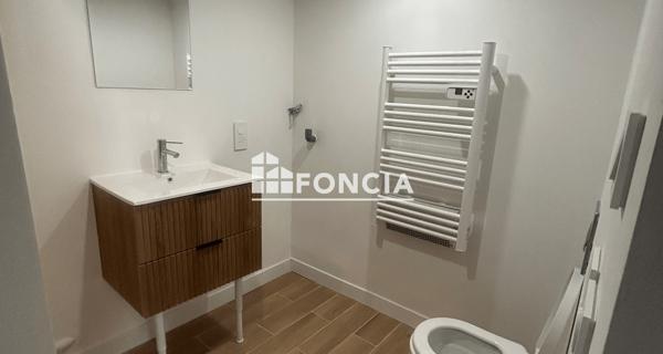 À vendre Local commercial 41.25 m² - Marseille 13005