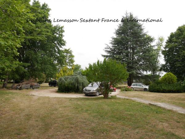 Grande maison familiale  avec piscine située à 3mns du centre d'un village