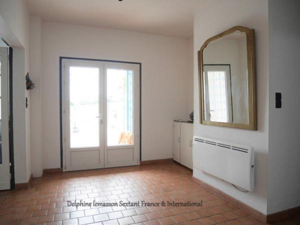 Grande maison familiale  avec piscine située à 3mns du centre d'un village