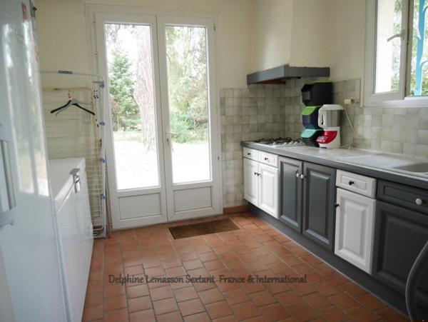 Grande maison familiale  avec piscine située à 3mns du centre d'un village