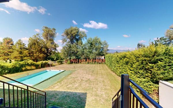 Maison à vendre    4 pièces •  Grane