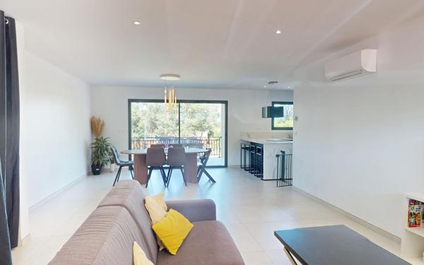 Maison à vendre    4 pièces •  Grane