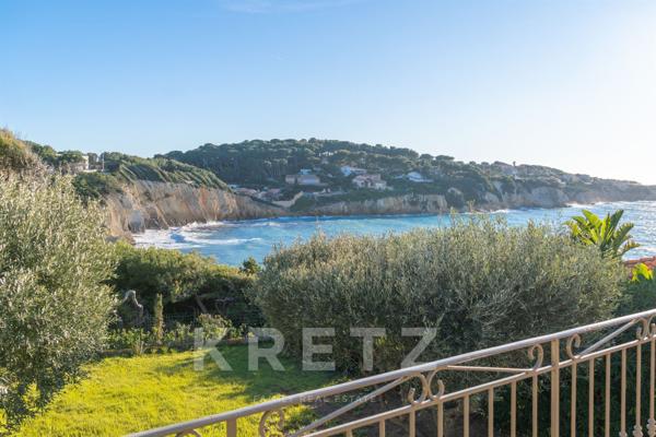 Sanary - Pieds dans l'eau - Villa de 120 m2 - Piscine