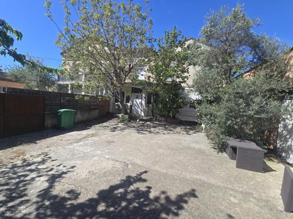 Maison  9 pièce(s) 146 m2