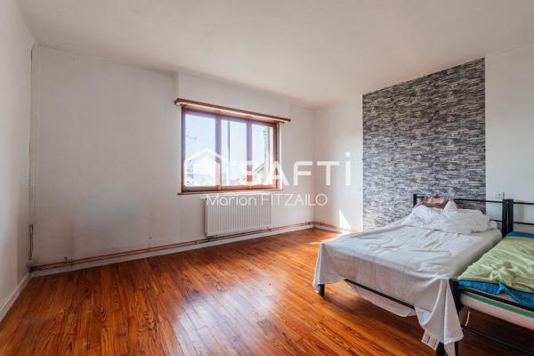 Unobstructed views of the mountains and forest, with a plot of land measuring 2,170 m².