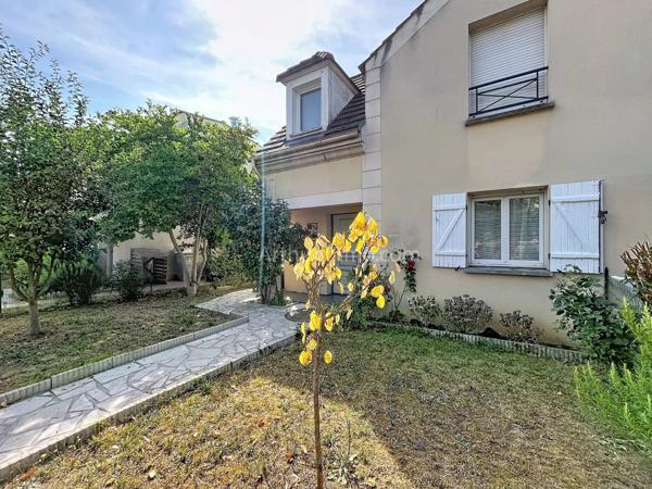 Vente                                                      Maison
                        
                     5 pièces                      102 m2                     à Yerres