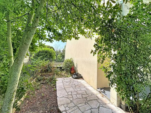Vente                                                      Maison
                        
                     5 pièces                      102 m2                     à Yerres