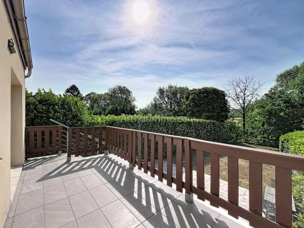 Vente                                                      Maison
                        
                     5 pièces                      102 m2                     à Yerres