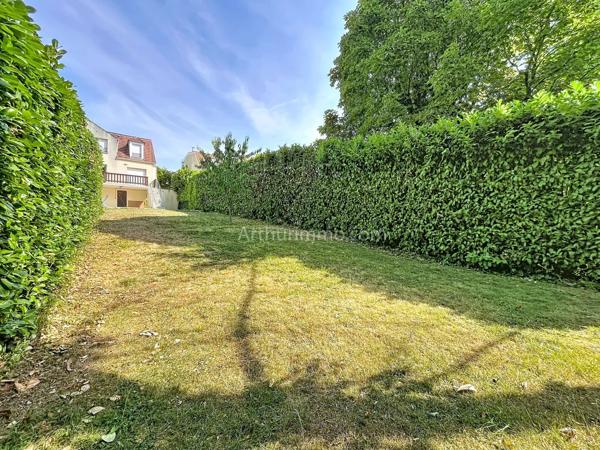 Vente                                                      Maison
                        
                     5 pièces                      102 m2                     à Yerres