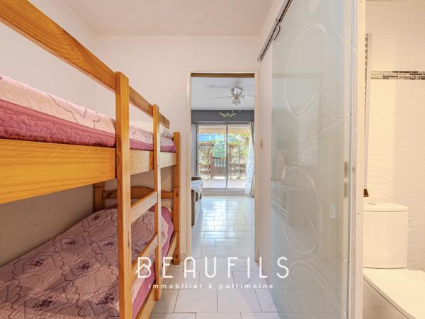 La Grande-Motte (34280) (34280) La Grande Motte - Appartement d'investissement en rez-de-jardin - Résidence avec piscine