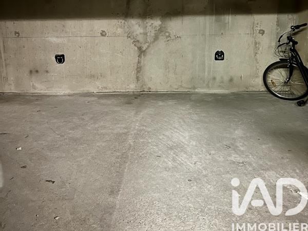 Parking à vendre 26 m² Paris 20