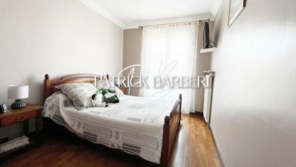 Village de Menucourt!