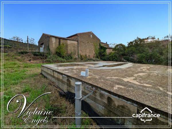 Ensemble immobilier à fort potentiel – Rénovation avancée et possibilités de construction à Oupia