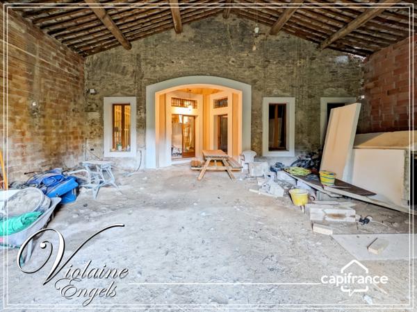 Ensemble immobilier à fort potentiel – Rénovation avancée et possibilités de construction à Oupia