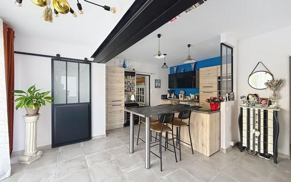 Maison à vendre    5 pièces •  Monteux
