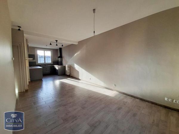 Appartement à louer 2 pièces 56.5m²