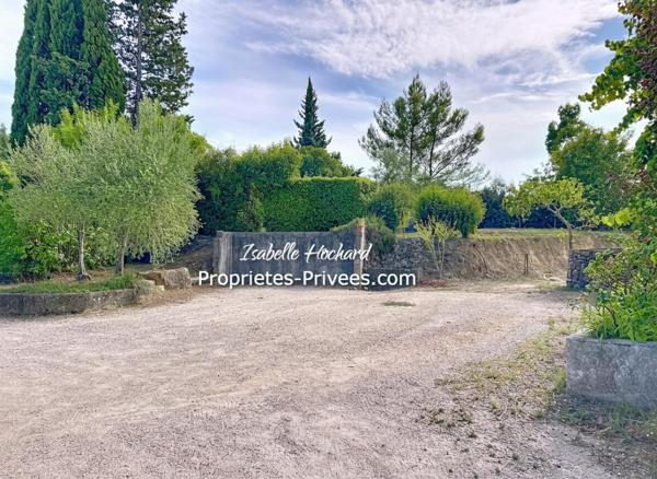Maison Brignoles 5 pièces + dépendance 4 pièces