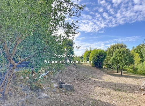 Maison Brignoles 5 pièces + dépendance 4 pièces