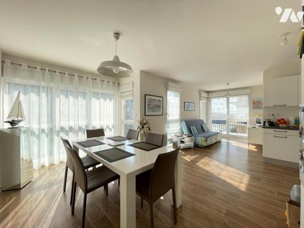 SAINT MALO - Port Malo - Appartement T2 de 52.21m² au 3ème étage avec ascenseur - Garage fermé