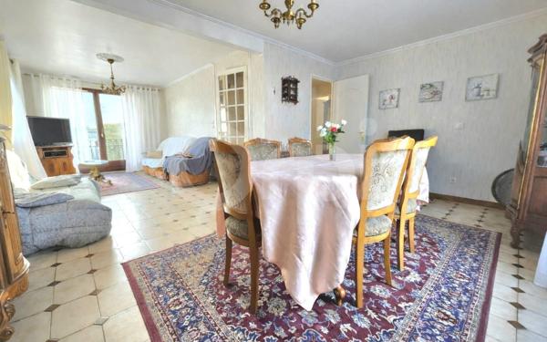 Maison à vendre    6 pièces •  Chennevières-sur-Marne