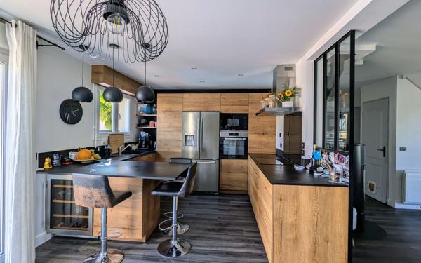 Maison à vendre    7 pièces • 165 m2 Lagny-sur-Marne