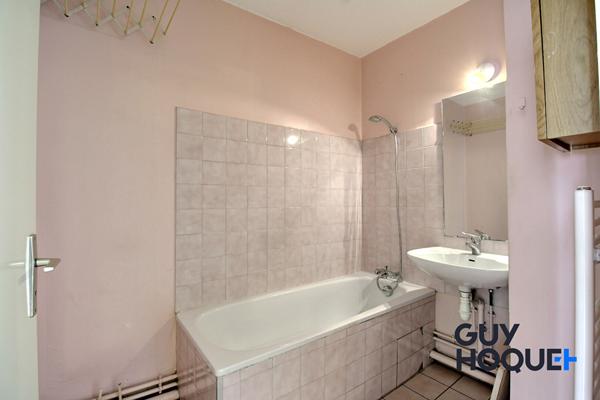 Deux pièces de 52 m² à Lyon 7, Proche Berges du Rhône et Confluence