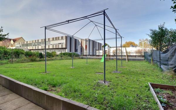 Appartement à louer    3 pièces • 60 m2 Erstein