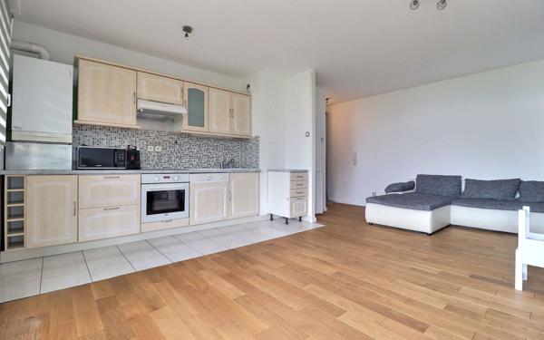 Appartement à louer    3 pièces • 60 m2 Erstein