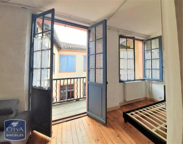 Appartement à louer 1 pièce 44m²
