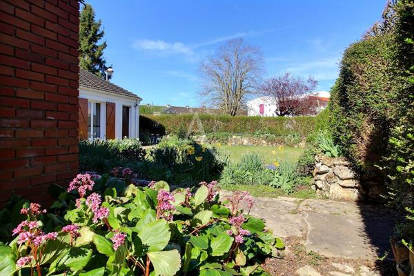 Maison de plain-pied de 98 m2, 4/5 pièces sur Maurepas