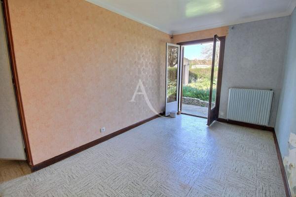 Maison de plain-pied de 98 m2, 4/5 pièces sur Maurepas