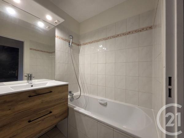 Appartement F1 à vendre  1 pièce - 27,30 m2 LES LILAS - 93