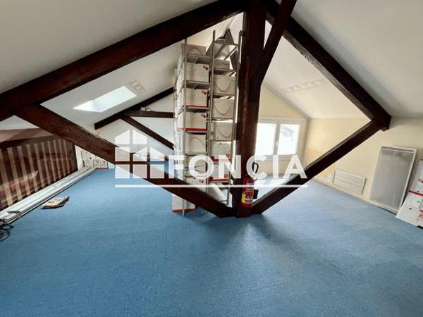 À vendre Local commercial 233 m² - Niort 79000