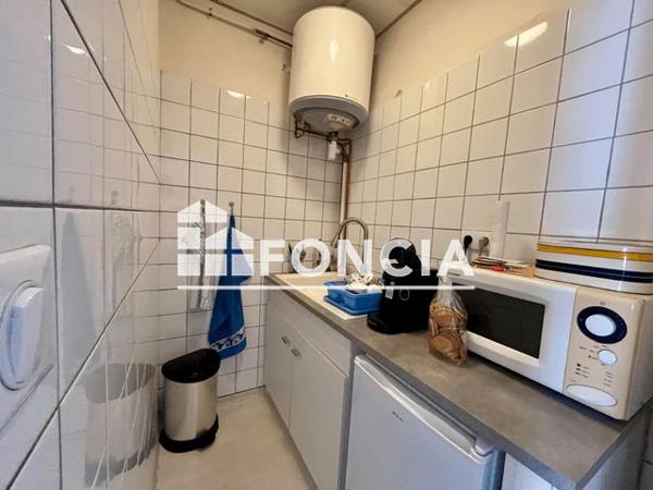 À vendre Local commercial 233 m² - Niort 79000