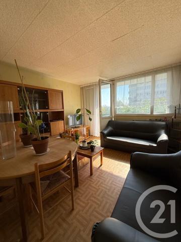Appartement F4 à vendre  4 pièces - 77 m2 TRAPPES - 78