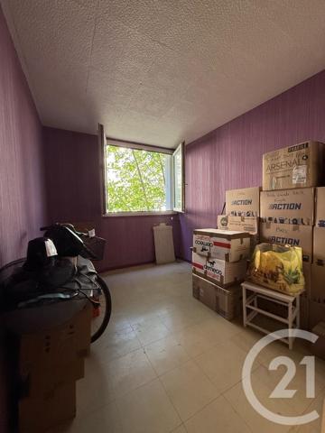 Appartement F4 à vendre  4 pièces - 77 m2 TRAPPES - 78