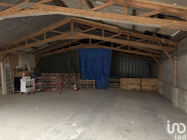 Location parking 35 m² Morisel