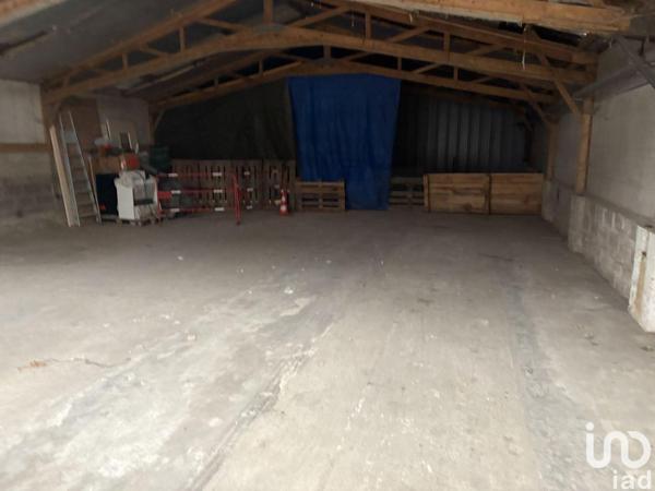 Location parking 35 m² Morisel