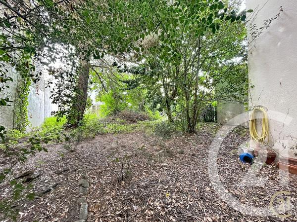 Maison à vendre  6 pièces - 110 m 2   BONDY  - 93