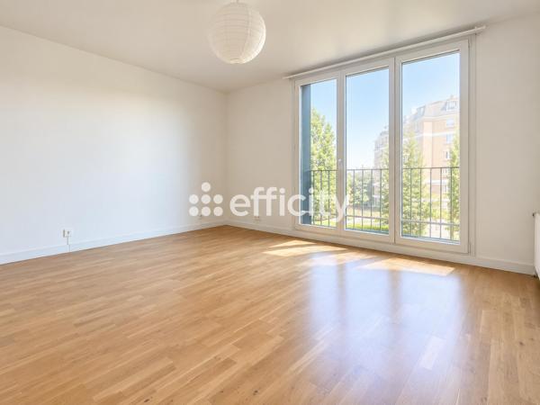 Appartement
         2 pièces
        - 50 m² Exclusivité 320 000 € *
