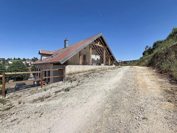 Immeuble à vendre - Beaucourt, Territoire de Belfort 90