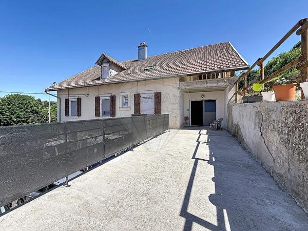 Immeuble à vendre - Beaucourt, Territoire de Belfort 90