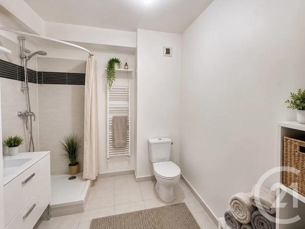 Appartement T1 à vendre  1 pièce - 36,10 m 2   VILLEJUIF  - 94