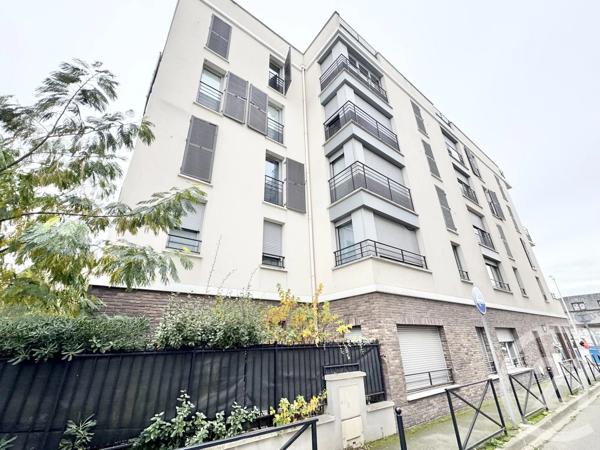 Appartement T1 à vendre  1 pièce - 36,10 m 2   VILLEJUIF  - 94