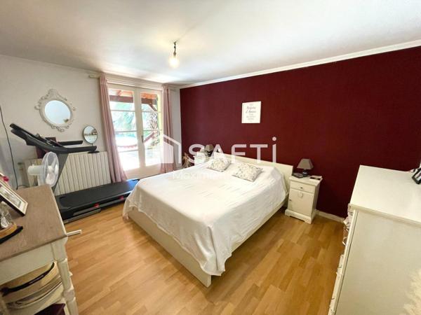 Ferme 7 pièces 255m² avec piscine