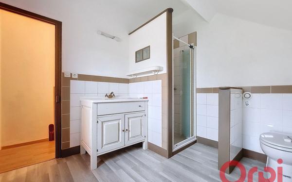 Maison à vendre    5 pièces •  Bruère-Allichamps