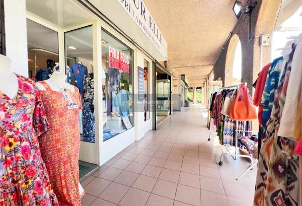 Vente Fonds de commerce 1 pièces 38 m2 à Saint-Aygulf